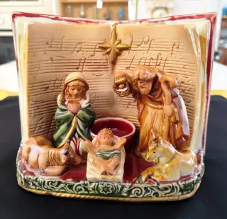 Nacimiento antiguo cerámica