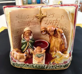 Nacimiento antiguo cerámica