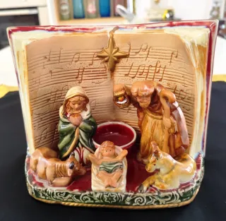 Nacimiento antiguo cerámica