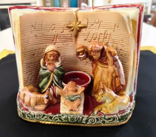 Nacimiento antiguo cerámica