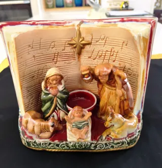 Nacimiento antiguo cerámica