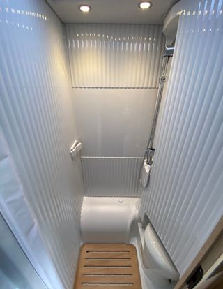 Autocaravana SUNLIGHT V66 Adventure