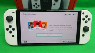 Nintendo Switch OLED Blanca + Caja y Accesorios