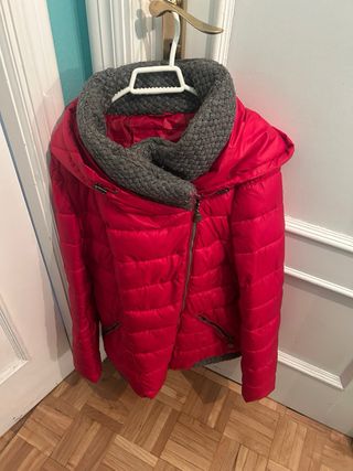 Chaqueta acolchada amarilla ,roja las dos 15,95