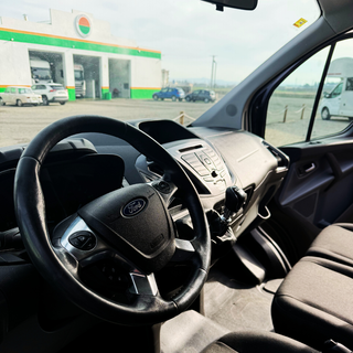 FORD CUSTOM 9 PLAZAS  2.2 TDCi 125 CV 2015