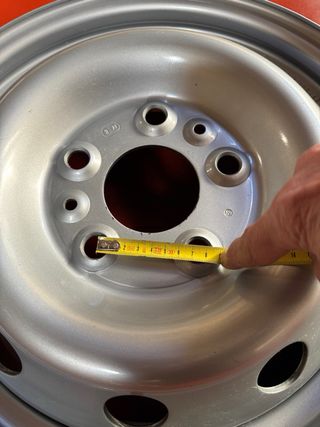 Llanta de acero 6J x16 ET68