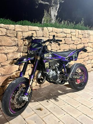 Husqvarna WR 125cc Enduro Moto