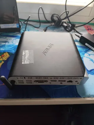 Mini PC ASUS Atom D525