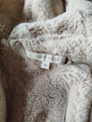 Chaqueta charol rosa con forro