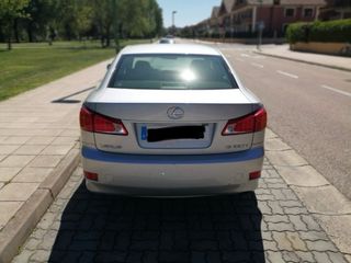 Lexus IS 2009