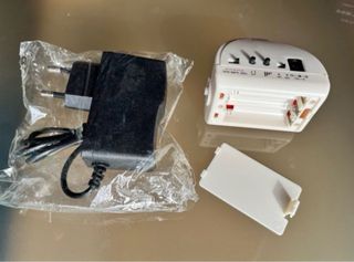 Cargador y sensor de movimiento