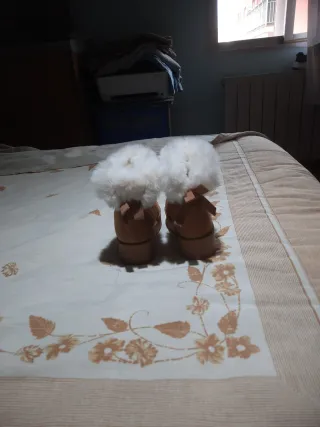 Botas niña invierno marrones con borreguito T 13