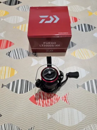 CARRETE DAIWA FUEGO LT2000S-XH