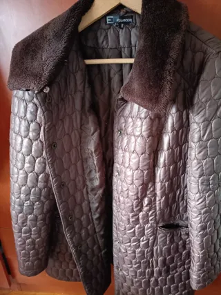 Chaquetón Señora.Marron Oscuro.Apto lluvia