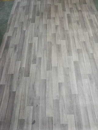 Suelo vinílico imitación parquet,sintasol,camping
