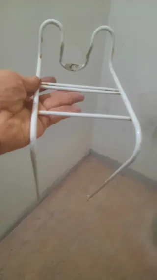 Portapacchi anteriore bianco