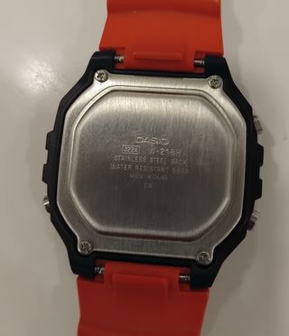 Reloj Casio Illuminator Negro y Rojo