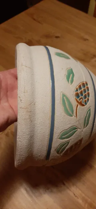Vaso ceramica decorato fiori pigne