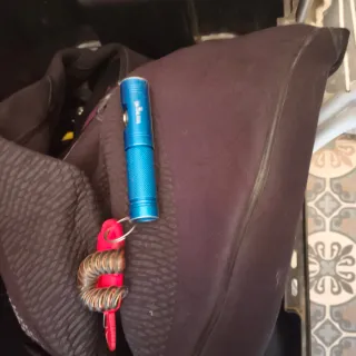 Linterna de buceo azul