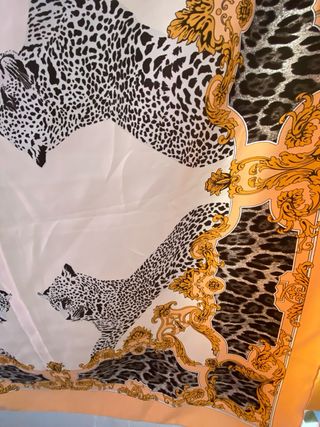 Pañuelo Leopardo y Dorado