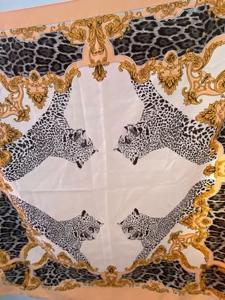 Pañuelo Leopardo y Dorado