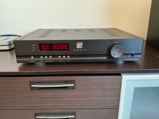 Amplificador Moon 340i con DAC 100w.