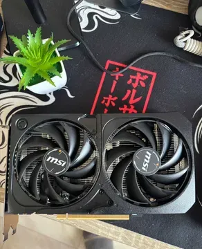 Placa Gráfica MSI RTX 5060 8GB Shadow OC