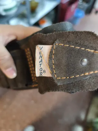 Cinturón de cuero para caza