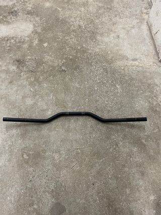 Manillar moto negro 22mm