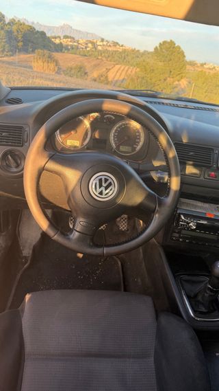 Volkswagen Golf 2002