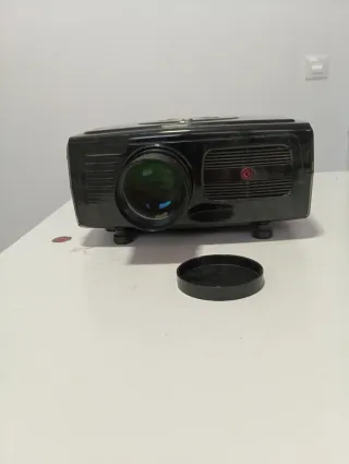 Proyector Exagon VGA y HDMI Negro