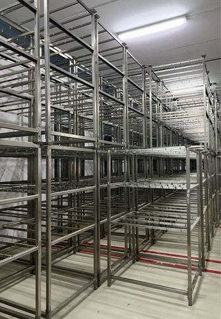 Estanterías para Jamones o paletas en acero inox.