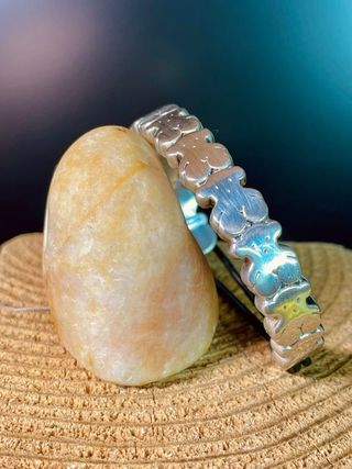 Pulsera de plata TOUS con ositos.