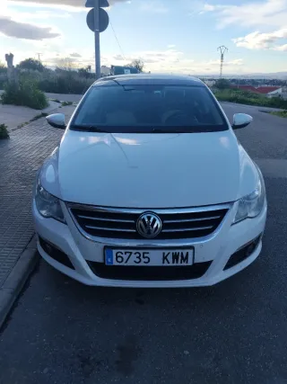 Volkswagen Passat CC 2011