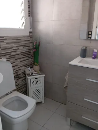 VENTA DE CASA CANTONERA BESALÚ