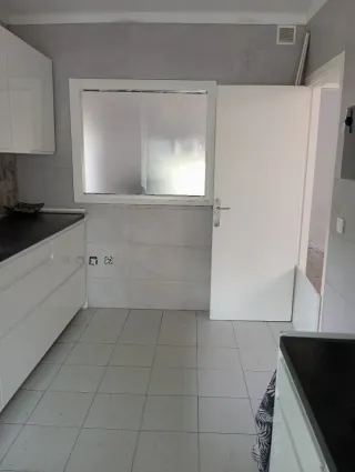 VENTA DE CASA CANTONERA BESALÚ