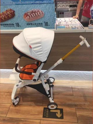 Carrito de bebé en excelente estado