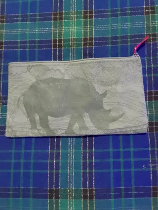 Astuccio Emirates con animali