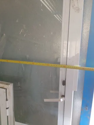 2 Ventanas y 1 Puerta Aluminio Cristal