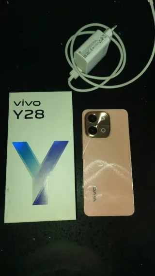 Vendo cellulare vivo Y28
