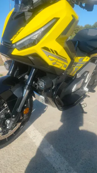 Defensas y Faros Auxiliares Honda Xadv 750