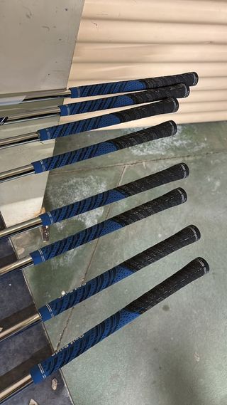 Palos de Golf Titleist AP2 juego completo del 3-P