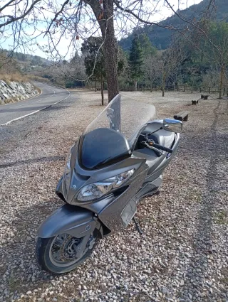 Suzuki Burgman 400cc Maxiscooter