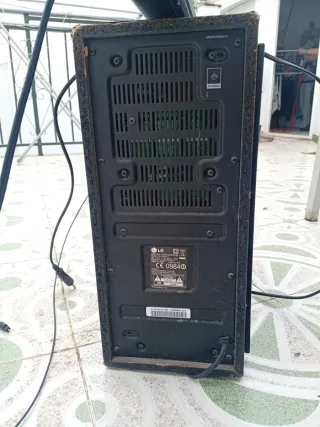 Barra de sonido TV negra