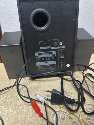 Altavoces Netway Negros