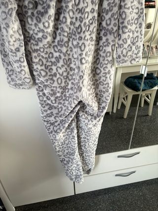 Pijama Invierno Mujer Talla M Leopardo
