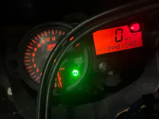 Suzuki GSXR600 con Mivv homologado