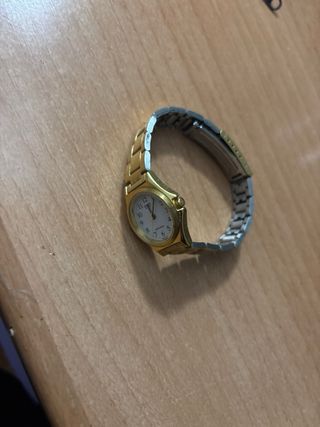 Reloj Casio Dorado Mujer