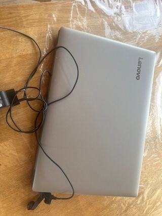 Ordenador portátil Lenovo gris