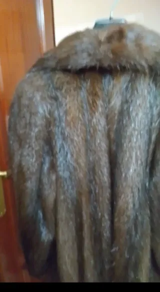 Abrigo de pelo marrón